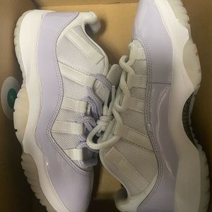 Women’s Retro 11 lows